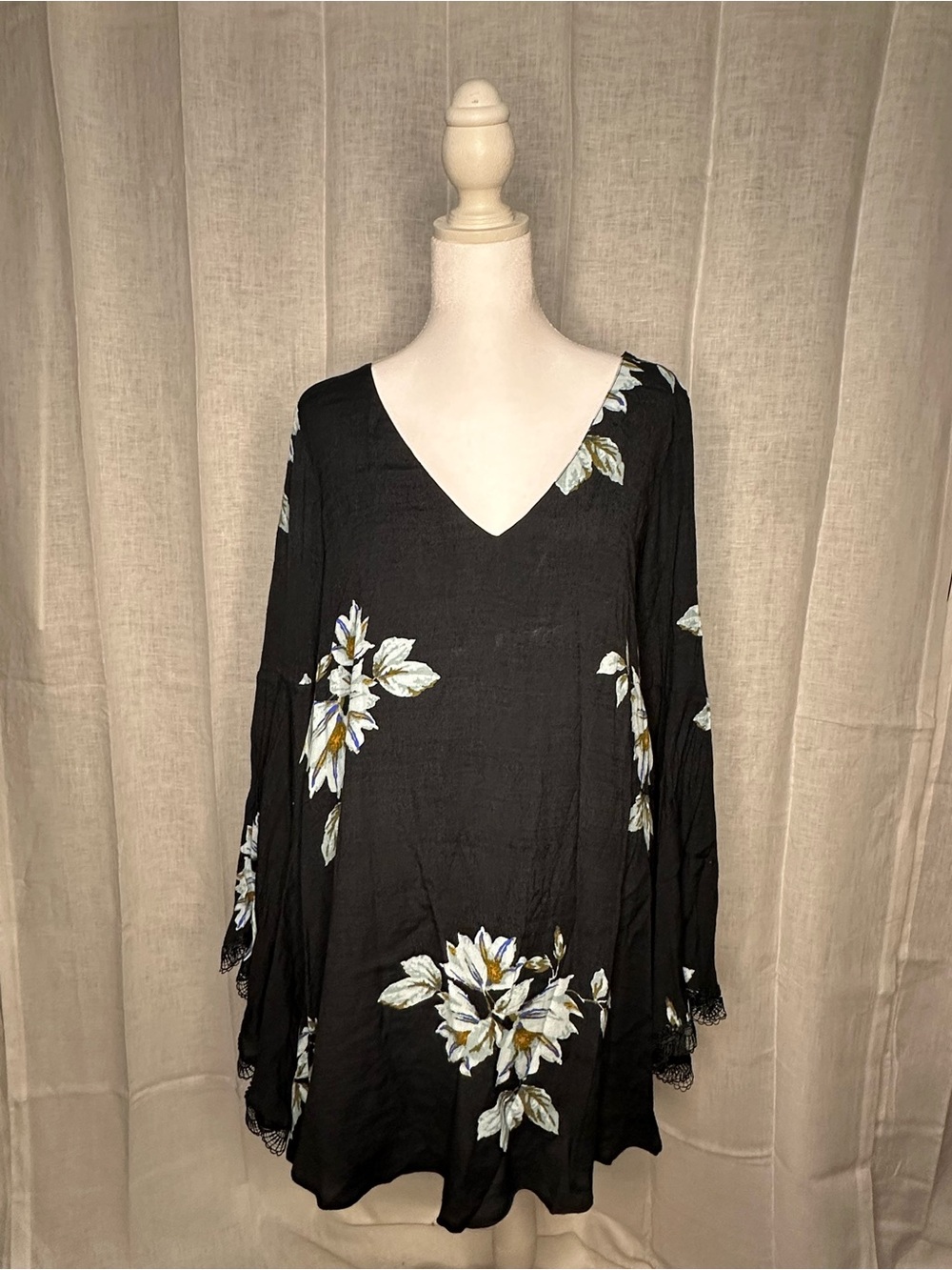 Free People Floral V-Neck Tunic Dress